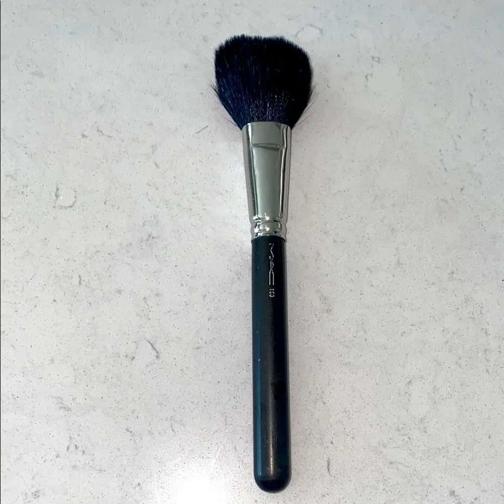 MAC Professional Makeup Brush - Black